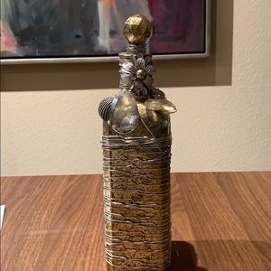 Coil wire bottle